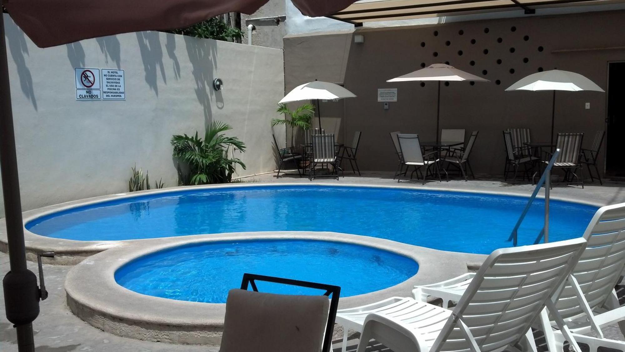 Hotel & Suites Domani Progreso  Kamer foto