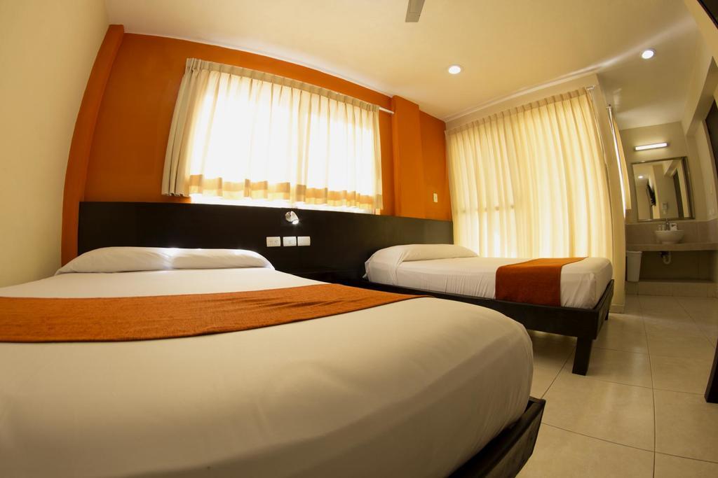 Hotel & Suites Domani Progreso  Buitenkant foto